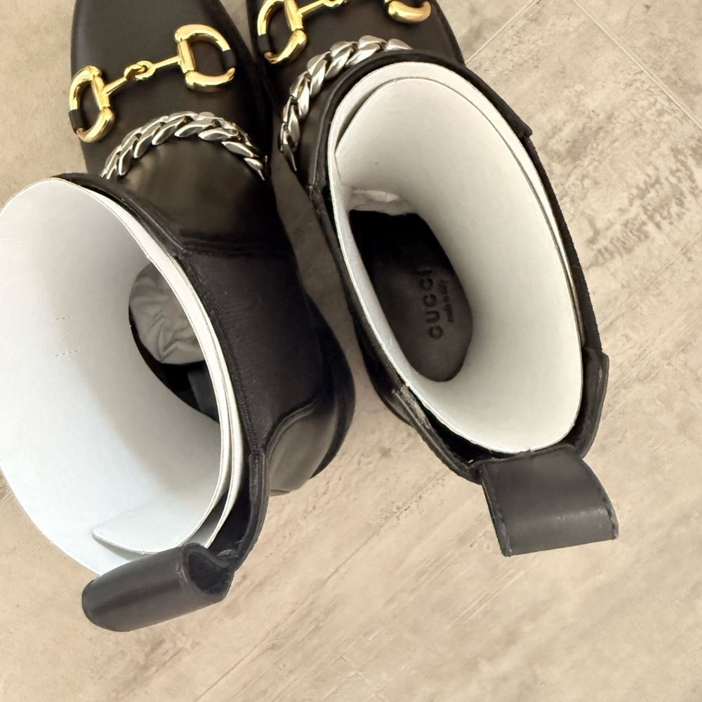 Gucci Black Leather Horsebit Chain Chelsea Boots Women's Size 7 - Picture 4 of 12